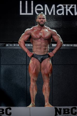 CLASSIC PHYSIQUE